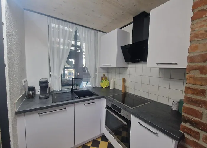 Neu Renovierte Galeriewohnung In Der Altstadt Apartament *